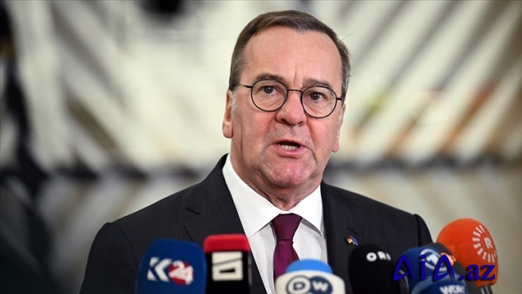 Pistorius ABŞ-ın Qrenlandiya ilə bağlı ambisiyalarını "güc oyunu" adlandırıb