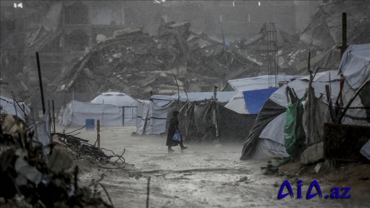 Qəzzada yağış və fırtınalar İsrail hücumlarının yaratdığı dağıntıları daha da dərinləşdirir