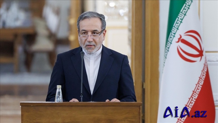 İranın xarici işlər naziri Əraqçidan ABŞ-a mesaj : "Hörmət etməyə çalışın".
