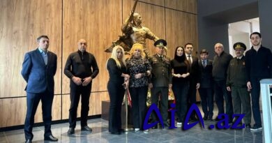 Vəhdət Partiyası Milli Qəhrəman Mübariz İbrahimovun xatirəsini andı