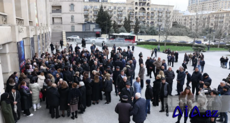 Xalq artisti Rasim Balayevlə vida mərasimi keçirilir