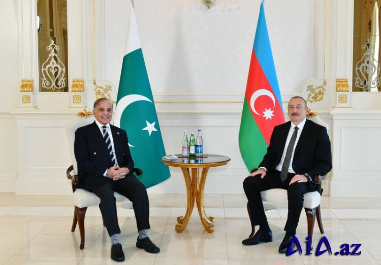 İlham Əliyev və Şahbaz Şərif bir-birini təbrik etdi