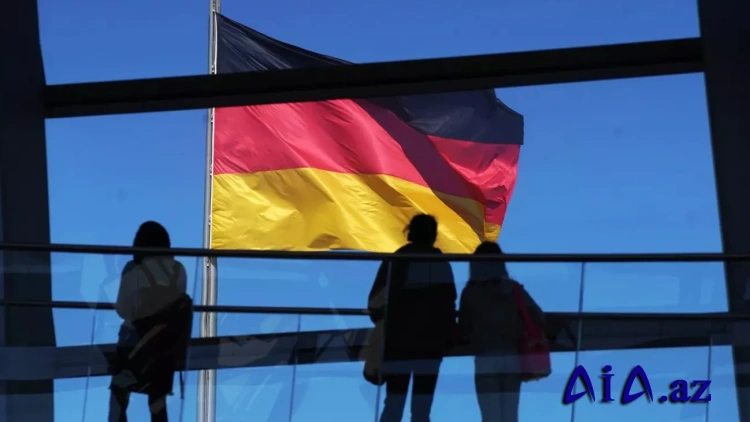 Almaniya Yaxın Şərqə qoşun göndərmək barədə danışıb