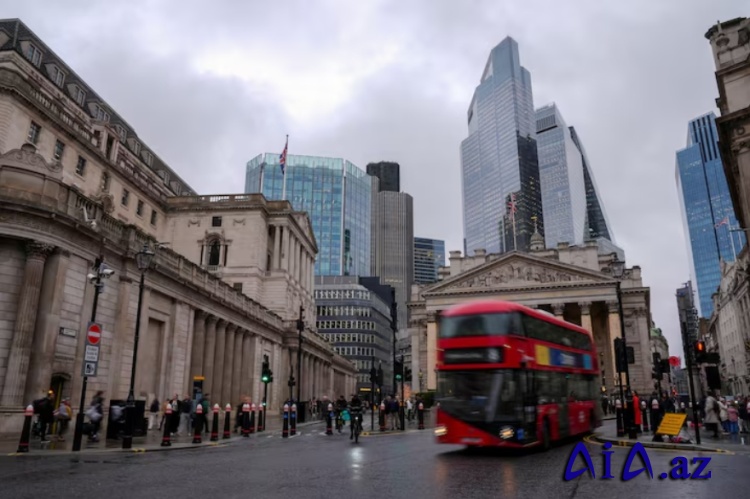 Mərkəzi banklar keçmiş səhvləri düzəltməyə çalışarkən yeni risklər yaradır