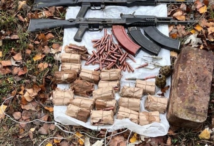 40-dan çox saxlanılan var – ölkə üzrə geniş əməliyyatlar: narkotik, silah və oğurluq faktları açıqlandı