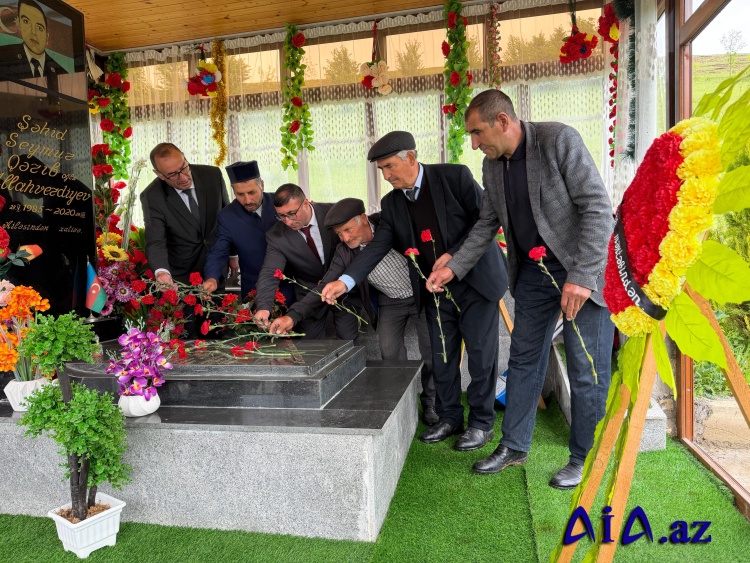Şəhidin doğum günü münasibətilə məzarı ziyarət edilib