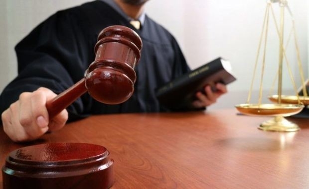 Bankda sahiblər dəyişdi, işçi müqaviləsi ləğv edildi – Ali Məhkəmədən yeni qərar