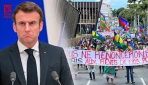 Kanaklar Azadlıq İstəyir, Paris isə TƏZYİQİ ARTIRIR