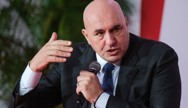 İtaliya Hörmüz boğazına hərbi gəmilər göndərir – regionda gərginlik artır