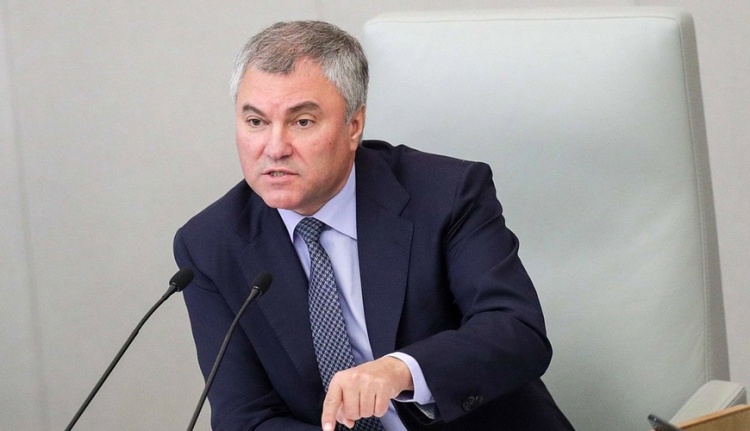 Volodindən Paşinyana sərt mesaj – “Rusiyanın imkanlarından istifadə edib Moskvanı hədəf alır”