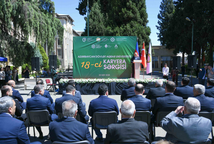 ADAU-da 18-ci Karyera sərgisi keçirilib