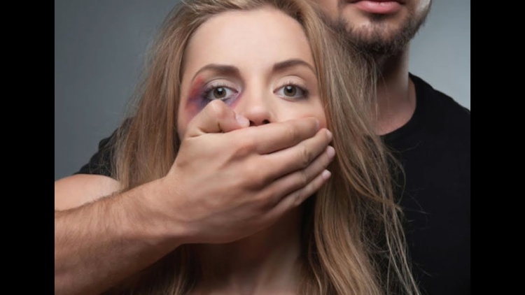 Qadınlar üçün “SOS” Düyməsi – Azərbaycanda da Tətbiq Oluna Bilər?