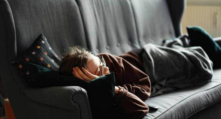 Tənbəllik yoxsa tükənmişlik? Mütəxəssis fərqi izah edir