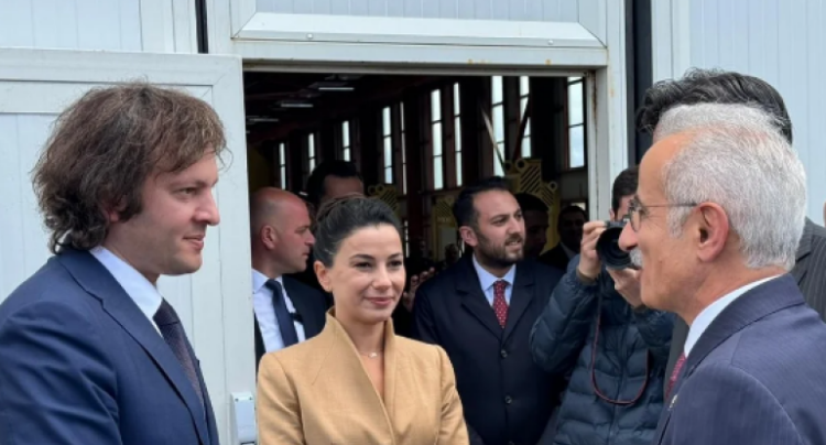 BTQ dəmir yolu xətti yeni imkanlarla istifadəyə verildi