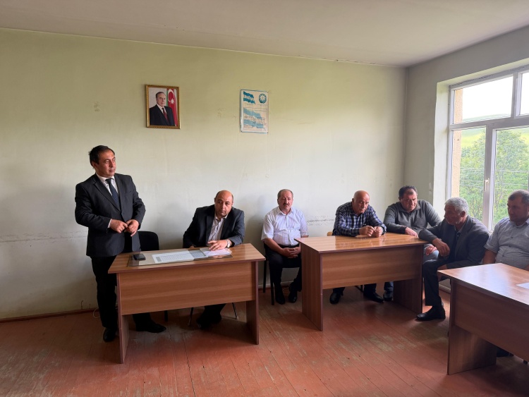 YAP Gədəbəy rayon təşkilatı Düzrəsullu kənd ƏPT-də maarifləndirici görüş keçirildi.