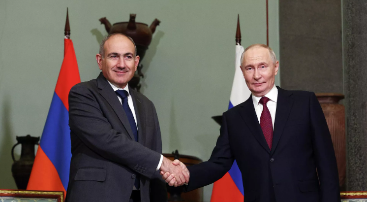 Paşinyanın Geri Addımı və Moskvanın Mesajı