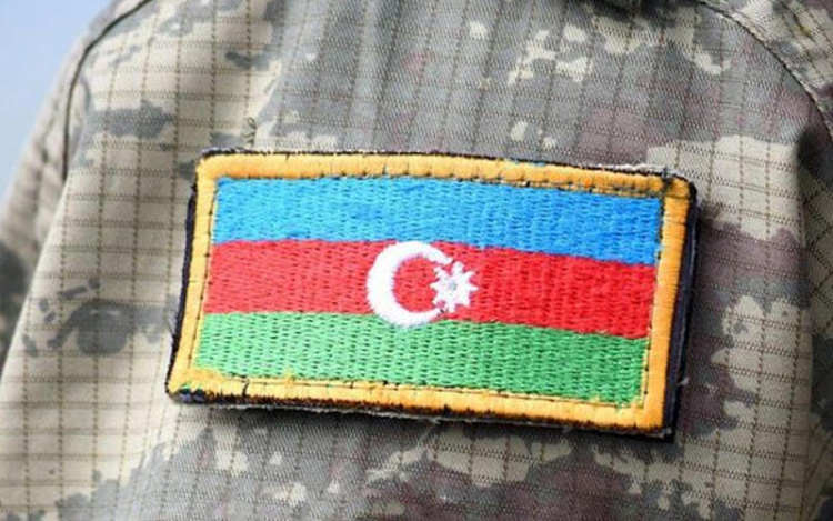 Əlaçı məzunlar üçün hərbi xidmətdə güzəştlər təklif olunur