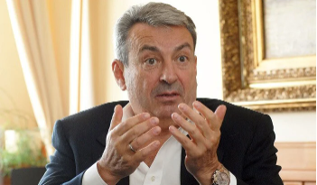 Rusiyalı milyarder: “Hazırda Rusiya üçün yaxşı perspektiv görmürəm”