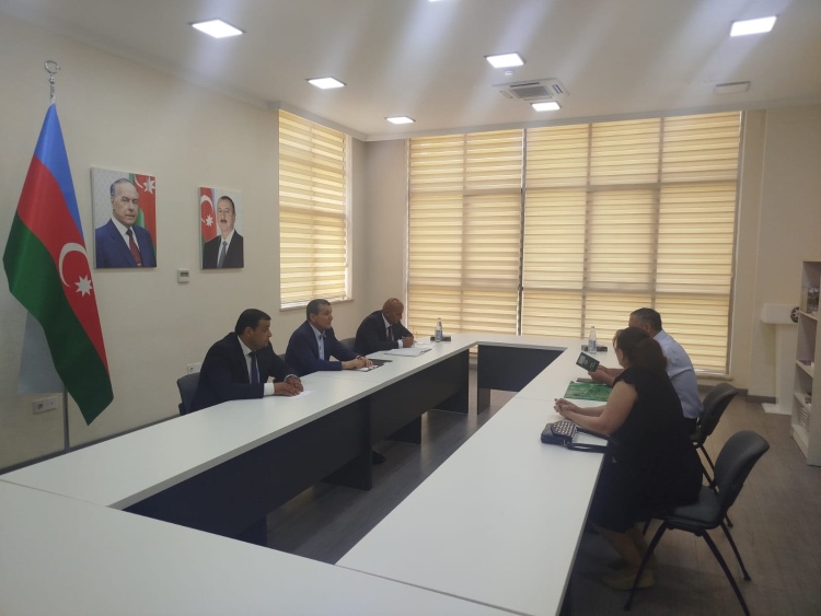 Milli Məclisin deputatı Bədəl Bədəlov seçicilərlə görüşüb