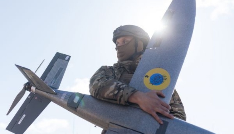 Zelenski dron istehsalı ilə bağlı yeni hədəfi açıqladı