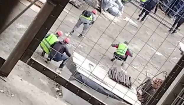 Moskvada miqrantların alçaldıldığı iddia olunur: Sənədləri tam olsa da, kobud rəftar edilib