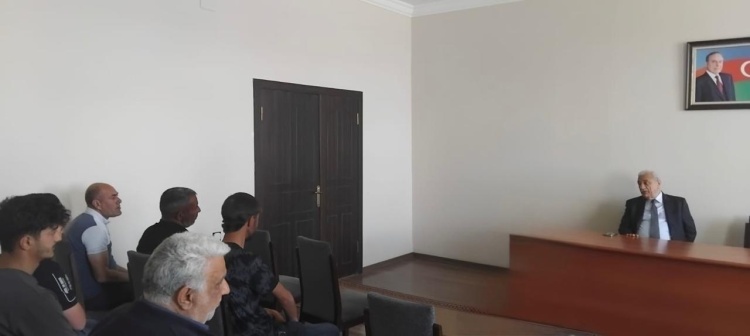 Deputat Səttar Möhbalıyev Kəngərli rayonunda vətəndaşları qəbul edib