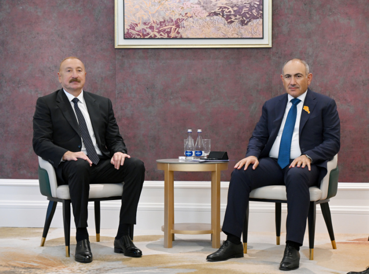 İlham Əliyevin Paşinyanla görüşü keçirilir - Yenilənib - Fotolar