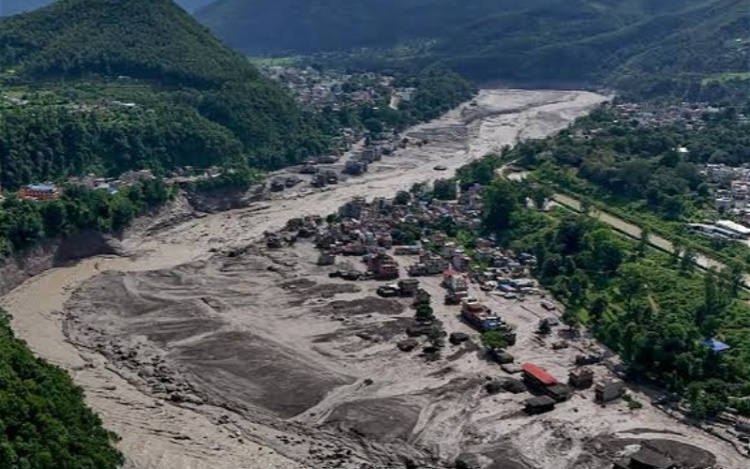 Nepal və Çində təbii fəlakətin acı nəticələri üzə çıxır: Minlərlə şəxs itkindir