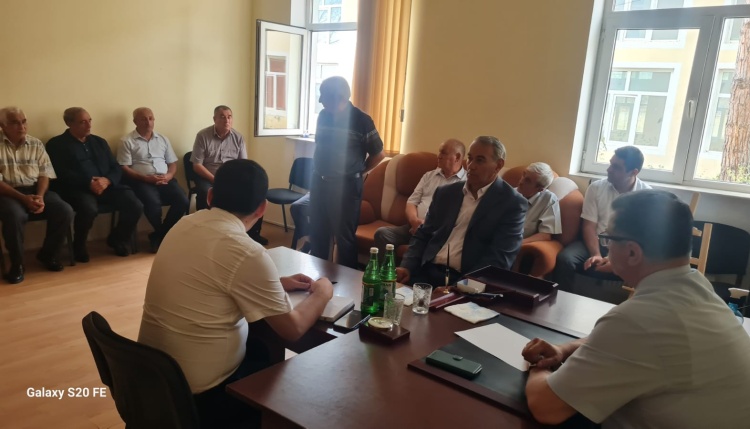 Novruzəli Aslanov İsmayıllıda növbəti dəfə vətəndaşları qəbul edib