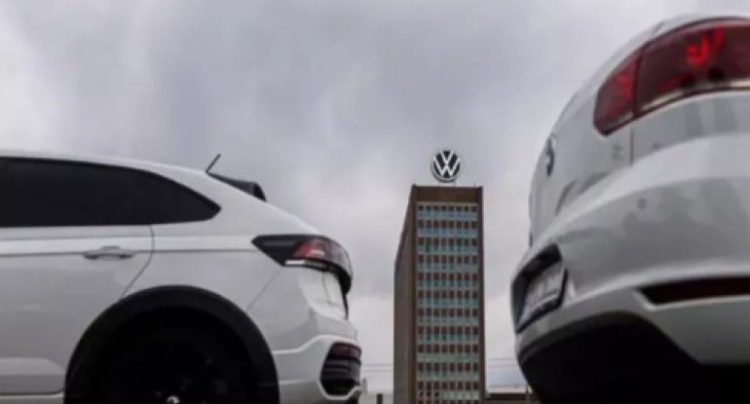 Alman avtomobil nəhəngləri bazar itirir: “Volkswagen”, BMW və “Mercedes” üçün Çin problemi