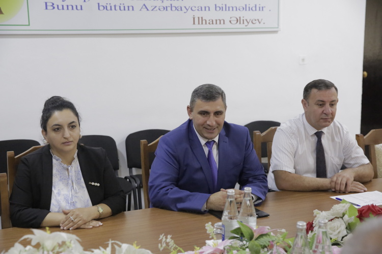 Şəmkirdə partiya veteranları ilə görüş keçirilib