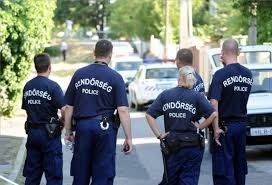 Macarıstanda korrupsiya təmizliyi başladı: Orbanın iki naziri həbs olundu