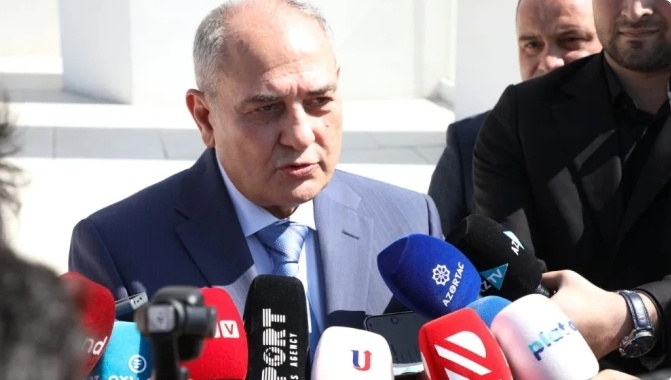 "Qarşıdakı qurultay növbədənkənar deyil" -
