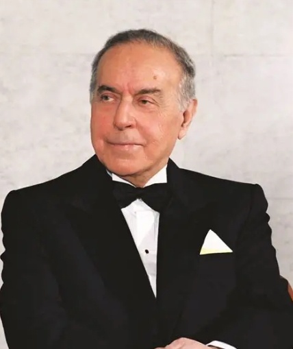 Ələddin Muradov: Müstəqil dövlətçiliyimizin böyük xilaskarı