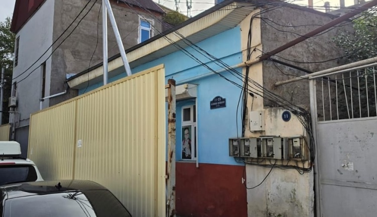 Bakının mərkəzində tikinti şirkəti "at oynadır" - "Vialon" qanundan üstündür?
