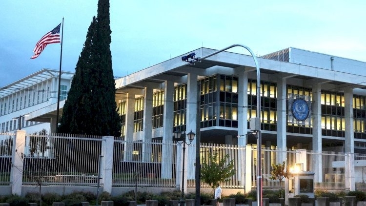 ABŞ səfirinin istefa verdiyi bildirilir – Korrupsiya ittihamları gündəmdə