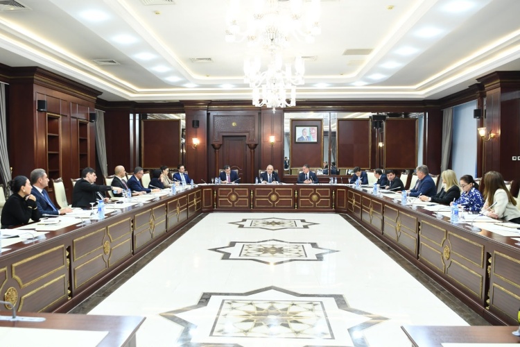 Müdafiə, təhlükəsizlik və korrupsiya ilə mübarizə komitəsinin iclası keçirilib