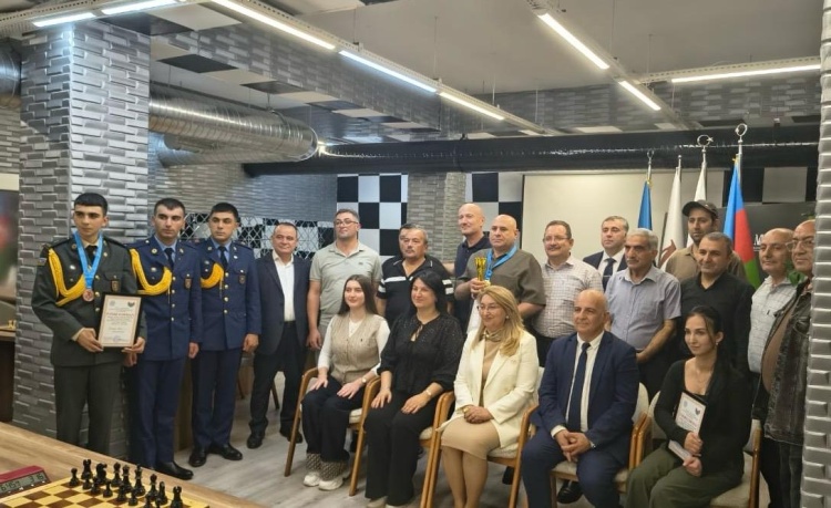 Müdafiə Nazirliyinin Birləşmiş Həmkarlar İttifaqı Komitəsi tərəfindən Müstəqilliyin Bərpası Gününə həsr olunmuş şahmat turniri keçirilib