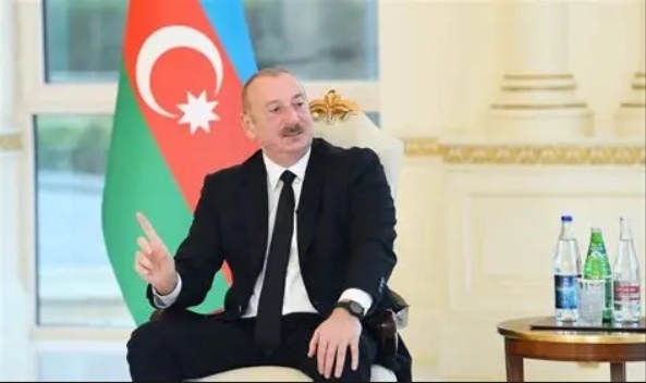 Siyasət Baş